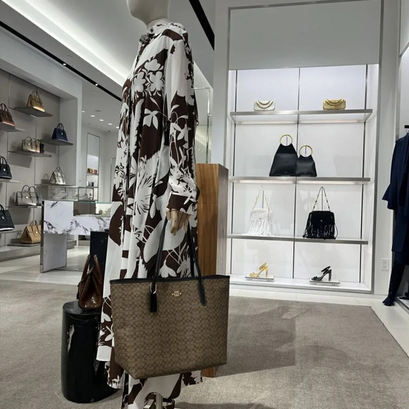 COACH Micro Signature Canvas City Tote Bag CJ942 IMCBI - Picture 10 of 11